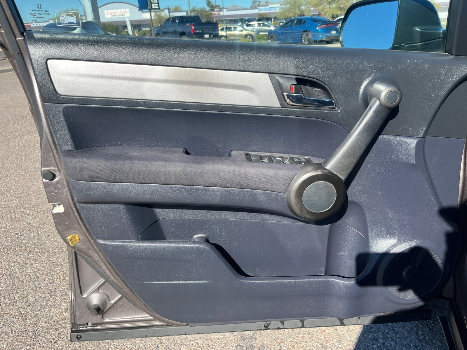 Used 2011 Honda CR-V LX image 13