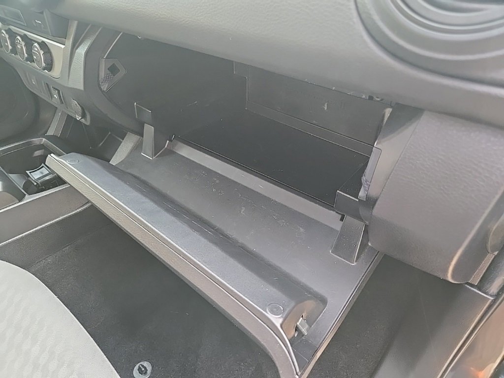 Used 2022 Toyota Tacoma SR image 70