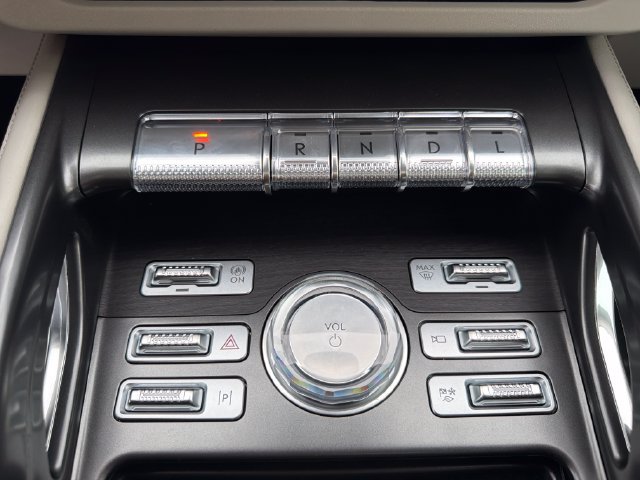 New 2026 Lincoln Nautilus Reserve AWD/4WD image 31