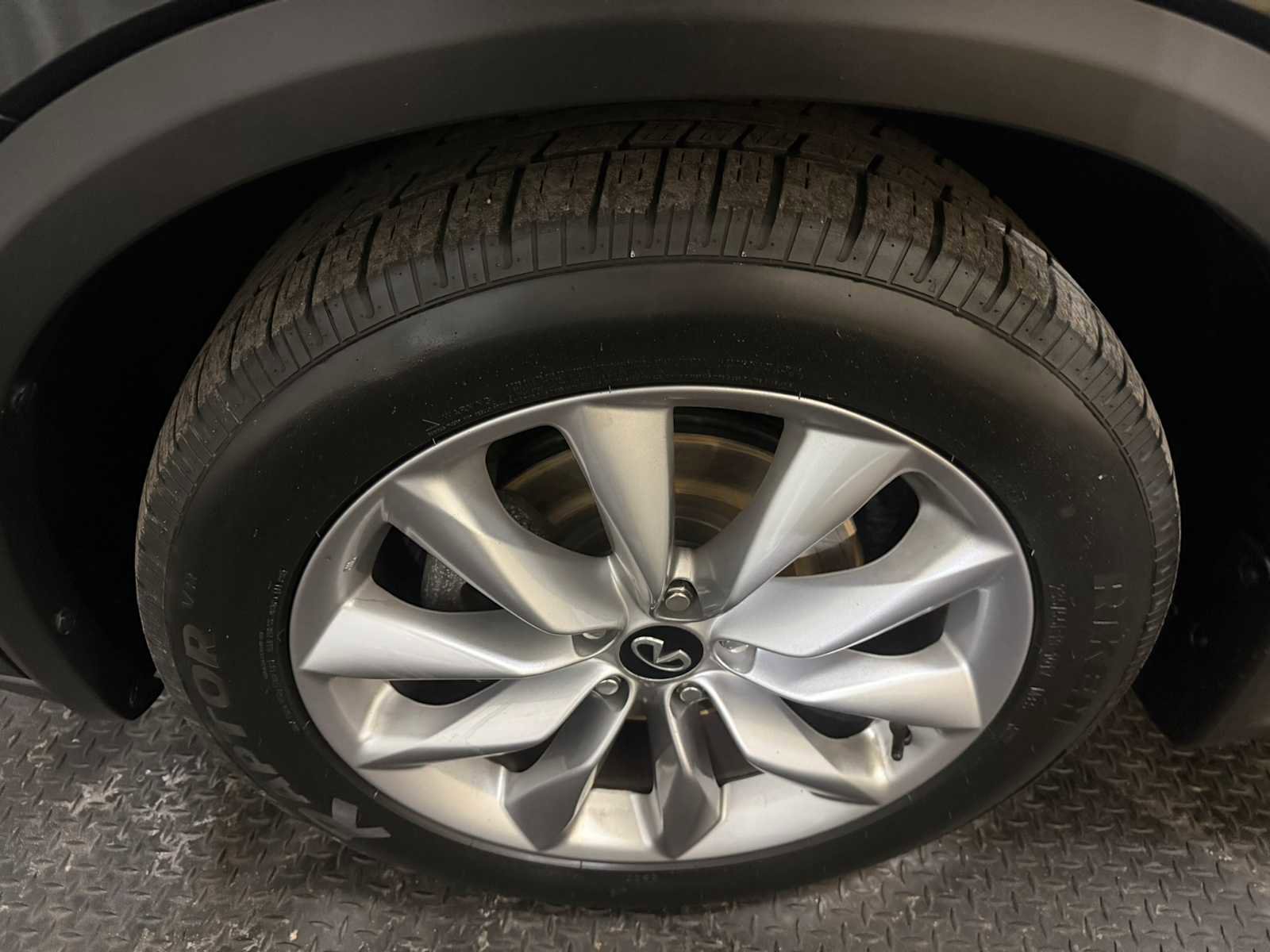 Used 2020 INFINITI QX50 Luxe FWD image 8