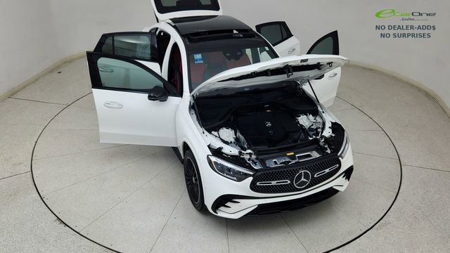 Used 2025 Mercedes-Benz GLC 300 4MATIC image 87