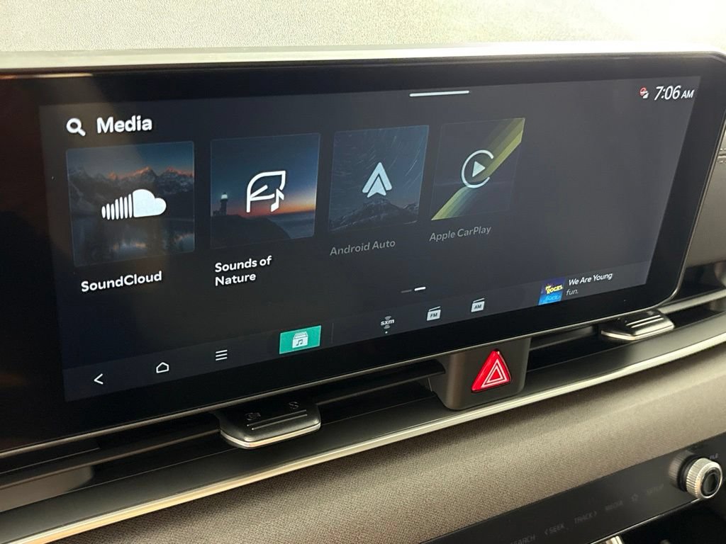 New 2026 Kia Carnival EX FWD image 36