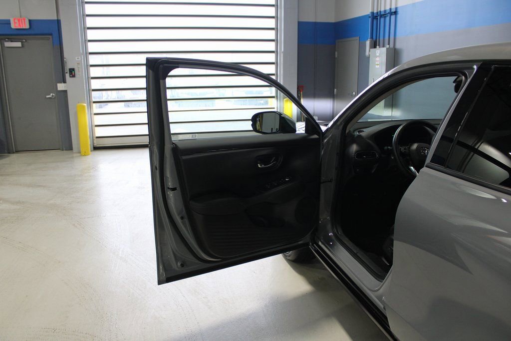 Used 2026 Honda HR-V EX-L image 7