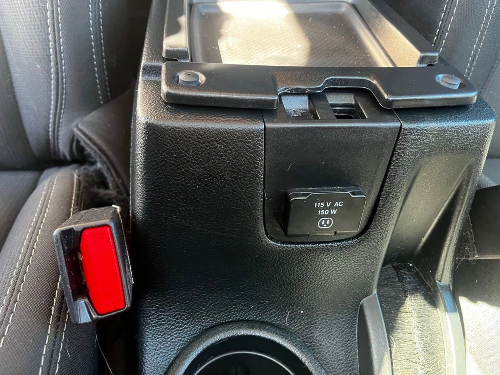 Used 2018 Jeep Wrangler Rubicon w/ Power Convenience Group image 44