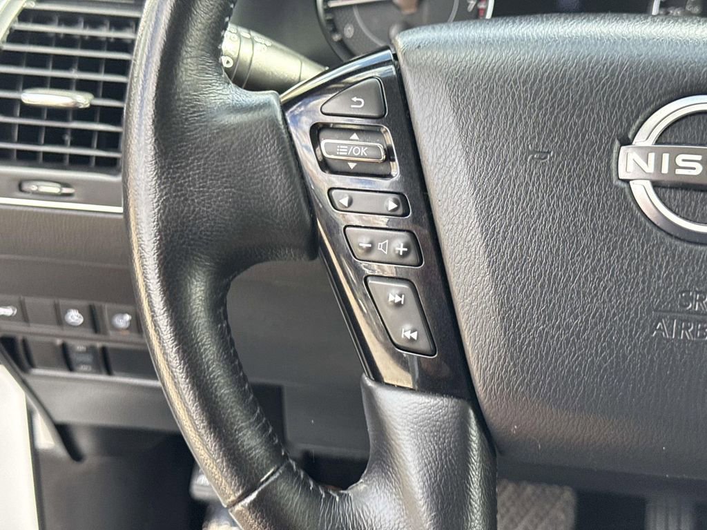 Used 2024 Nissan Armada SL w/ Captain's Chairs Package image 28