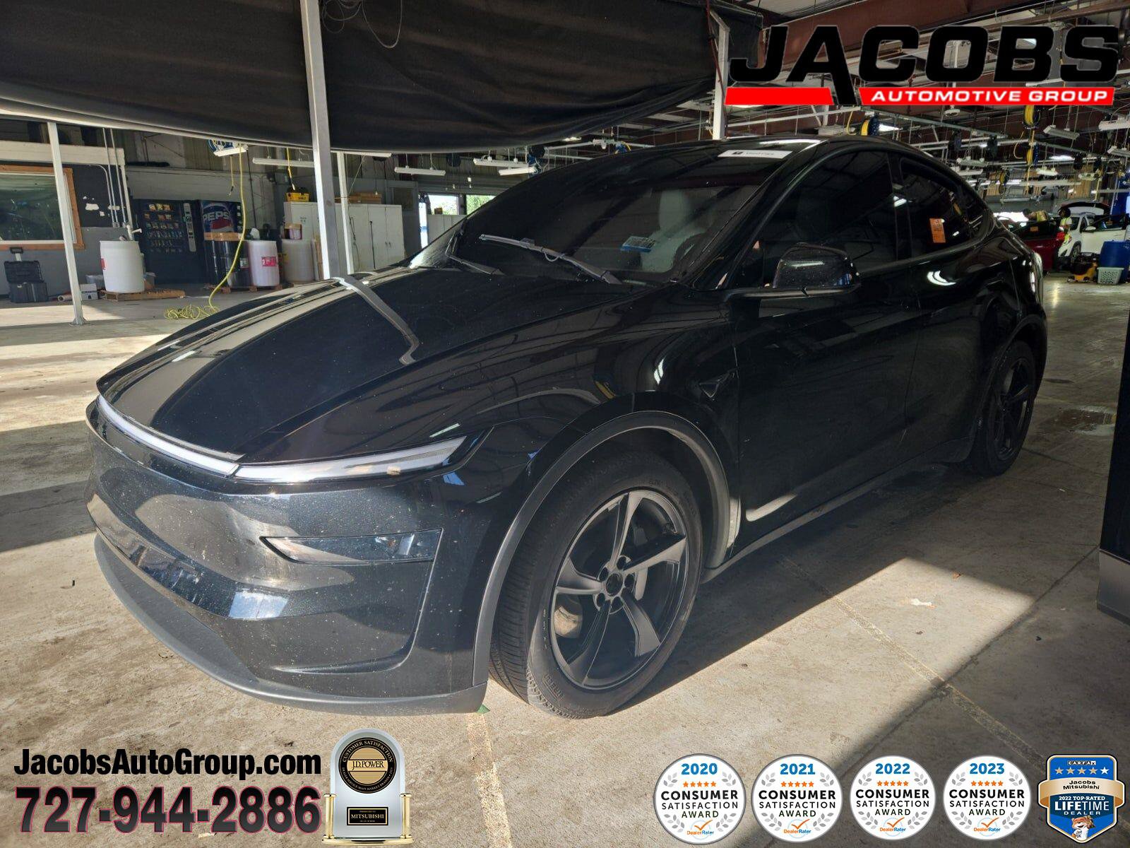 Used 2026 Tesla Model Y 2WD image 1