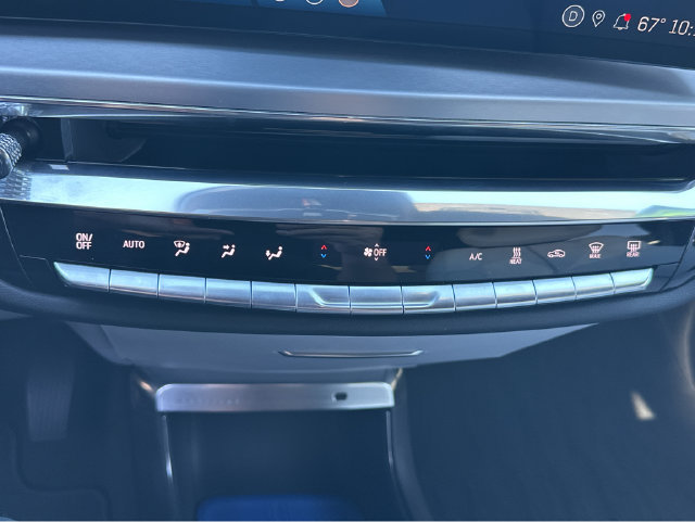 Certified 2024 Cadillac Lyriq Luxury AWD/4WD image 20