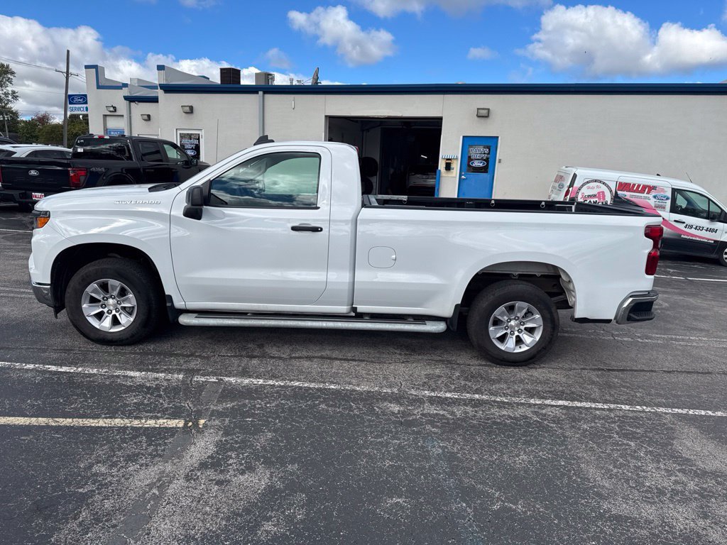 Used 2025 Chevrolet Silverado 1500 W/T RWD image 9