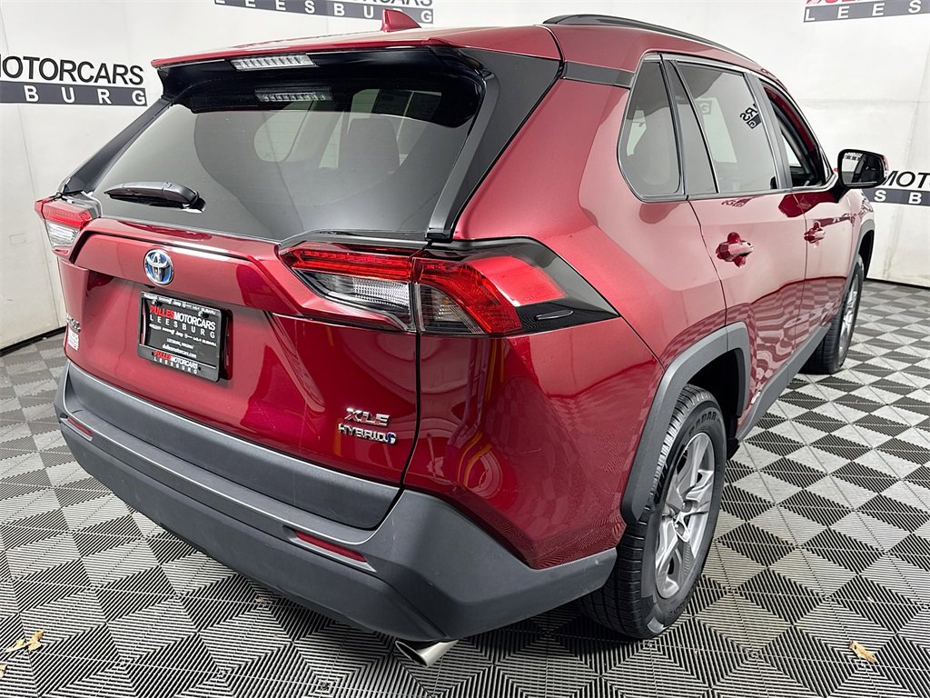 Used 2022 Toyota RAV4 XLE image 7
