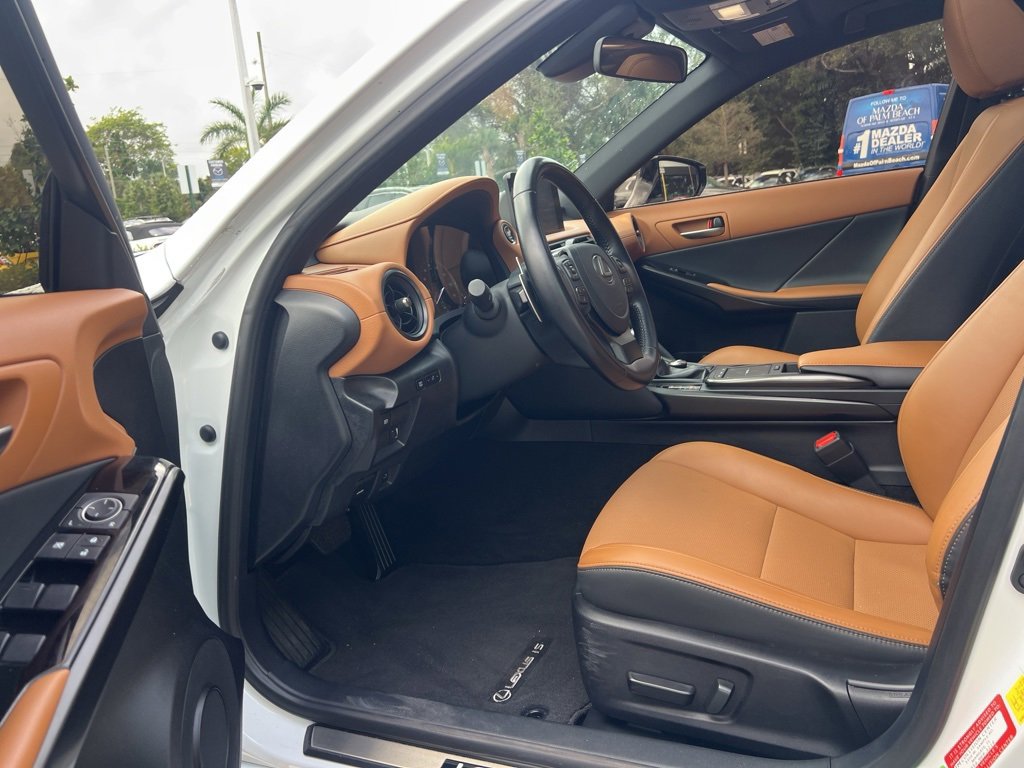 Used 2024 Lexus IS 300 image 23