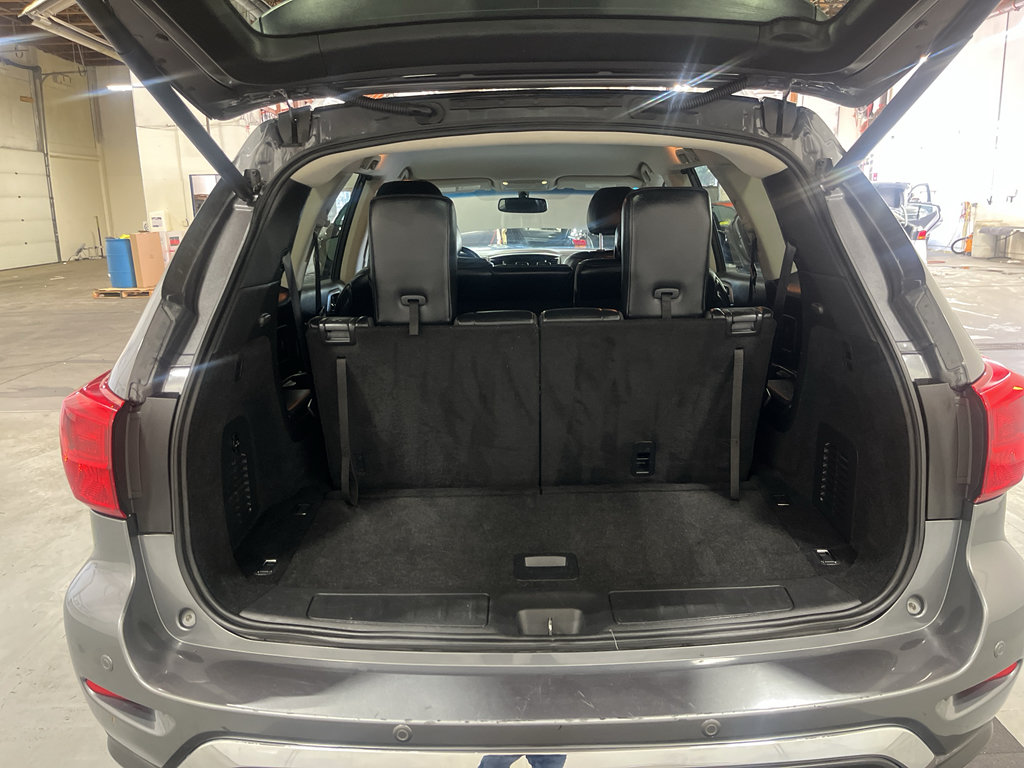 Used 2019 Nissan Pathfinder SL FWD image 26