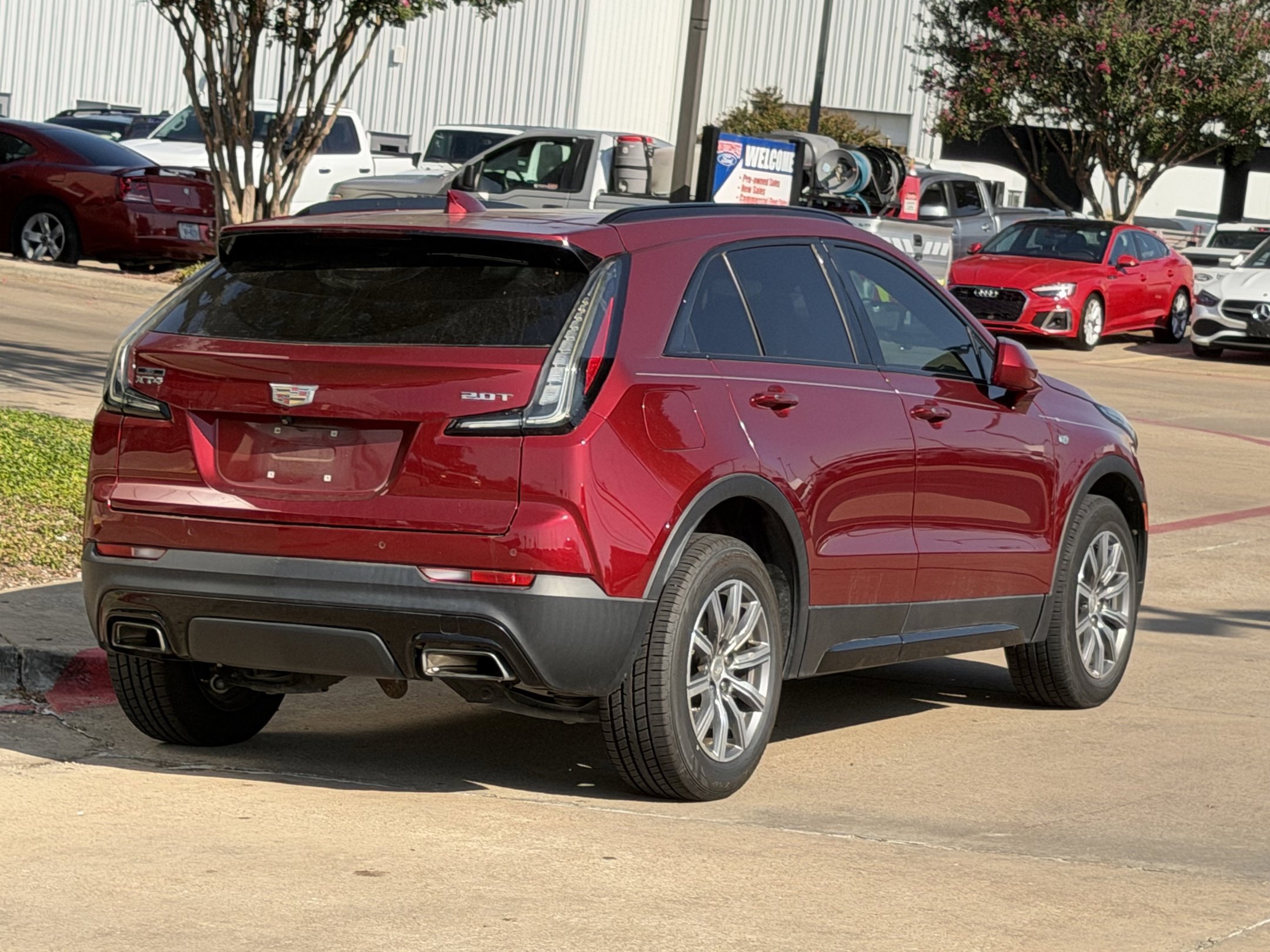 Used 2019 Cadillac XT4 Sport FWD image 4