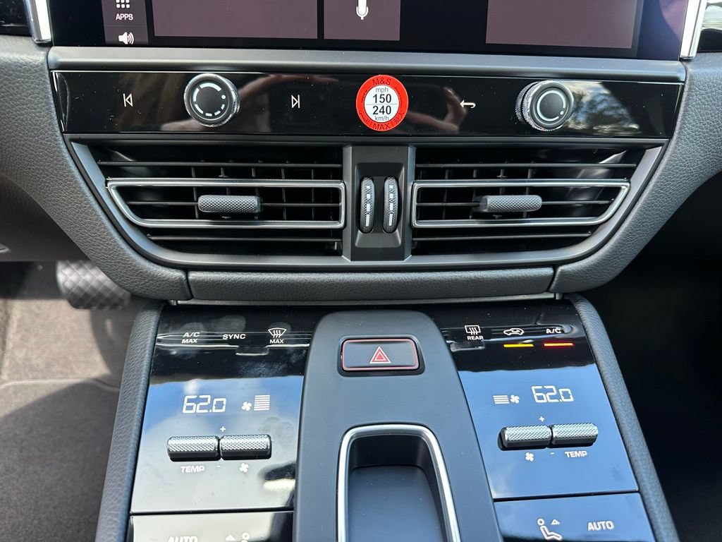 Certified 2026 Porsche Macan S AWD/4WD image 27