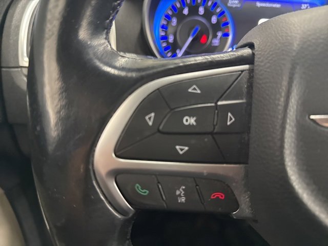 Used 2016 Chrysler 300 Limited w/ Driver Convenience Group image 20