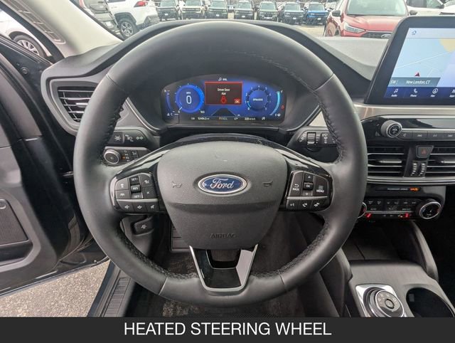 Used 2022 Ford Escape Titanium w/ Class II Trailer Tow Package AWD/4WD image 10