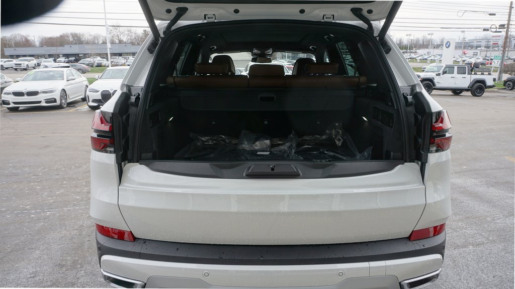 Used 2026 BMW X5 xDrive50e AWD/4WD image 5