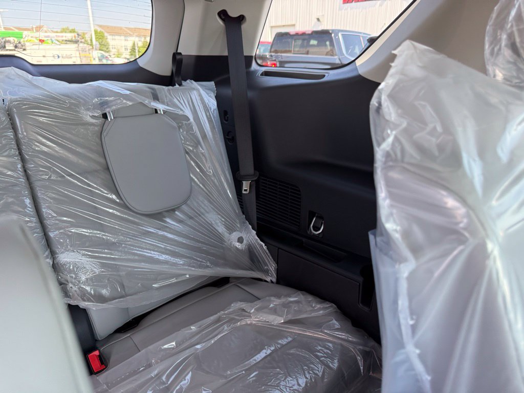 New 2026 Ford Explorer Active w/ Active Comfort Package AWD/4WD image 48