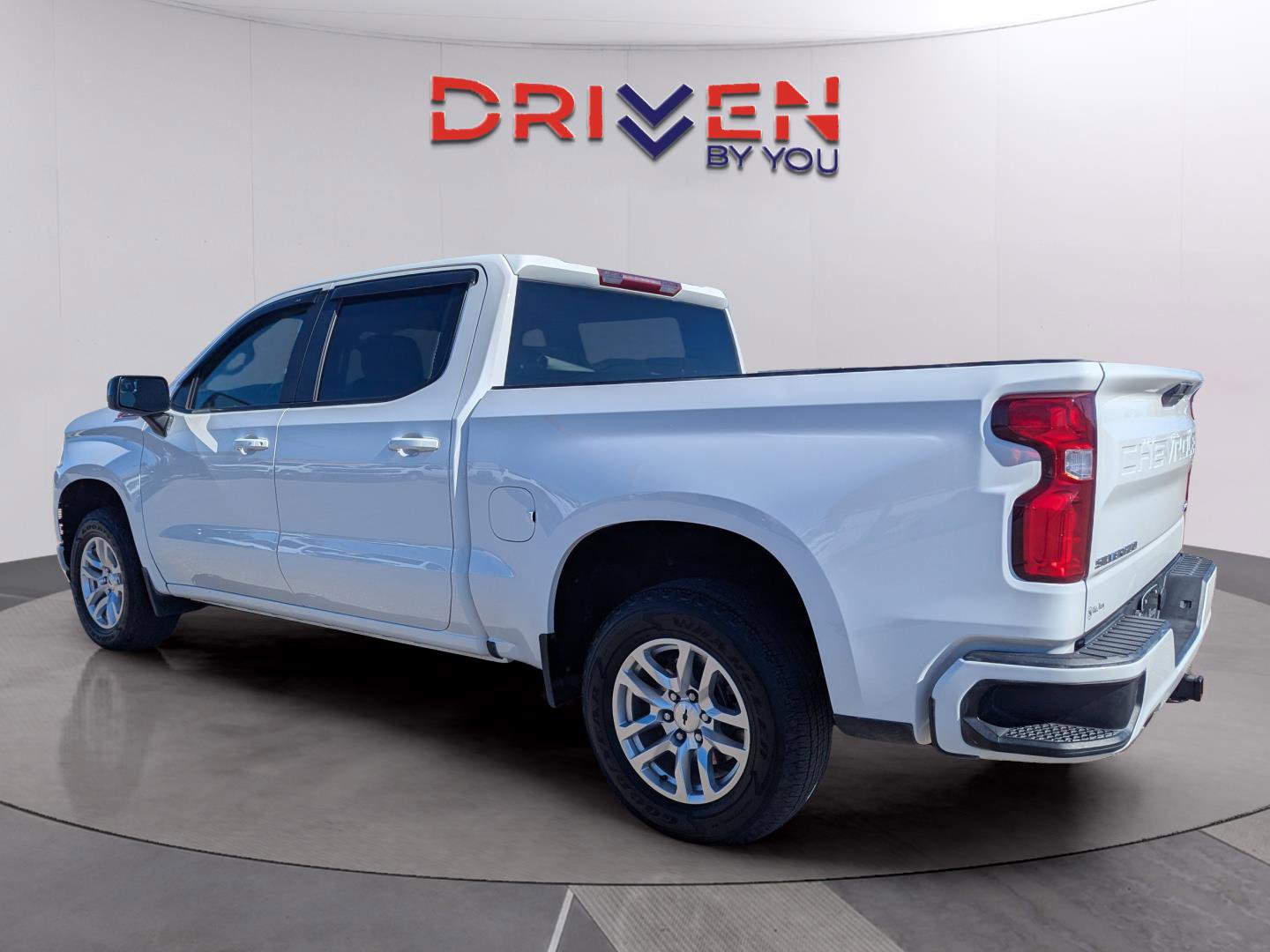 Used 2021 Chevrolet Silverado 1500 RST image 3