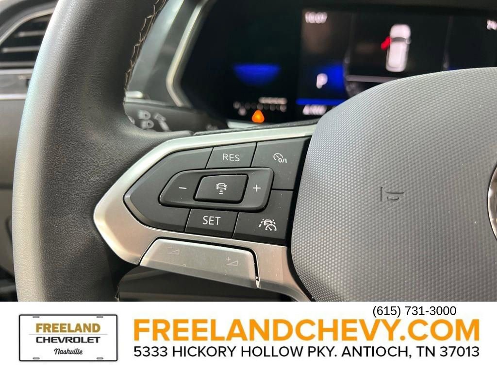 Used 2022 Volkswagen Tiguan SE image 16