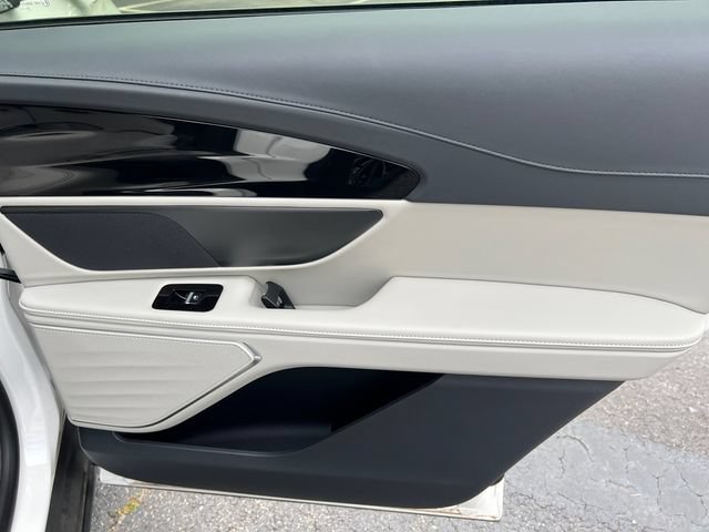 New 2026 Lincoln Nautilus Premier AWD/4WD image 17