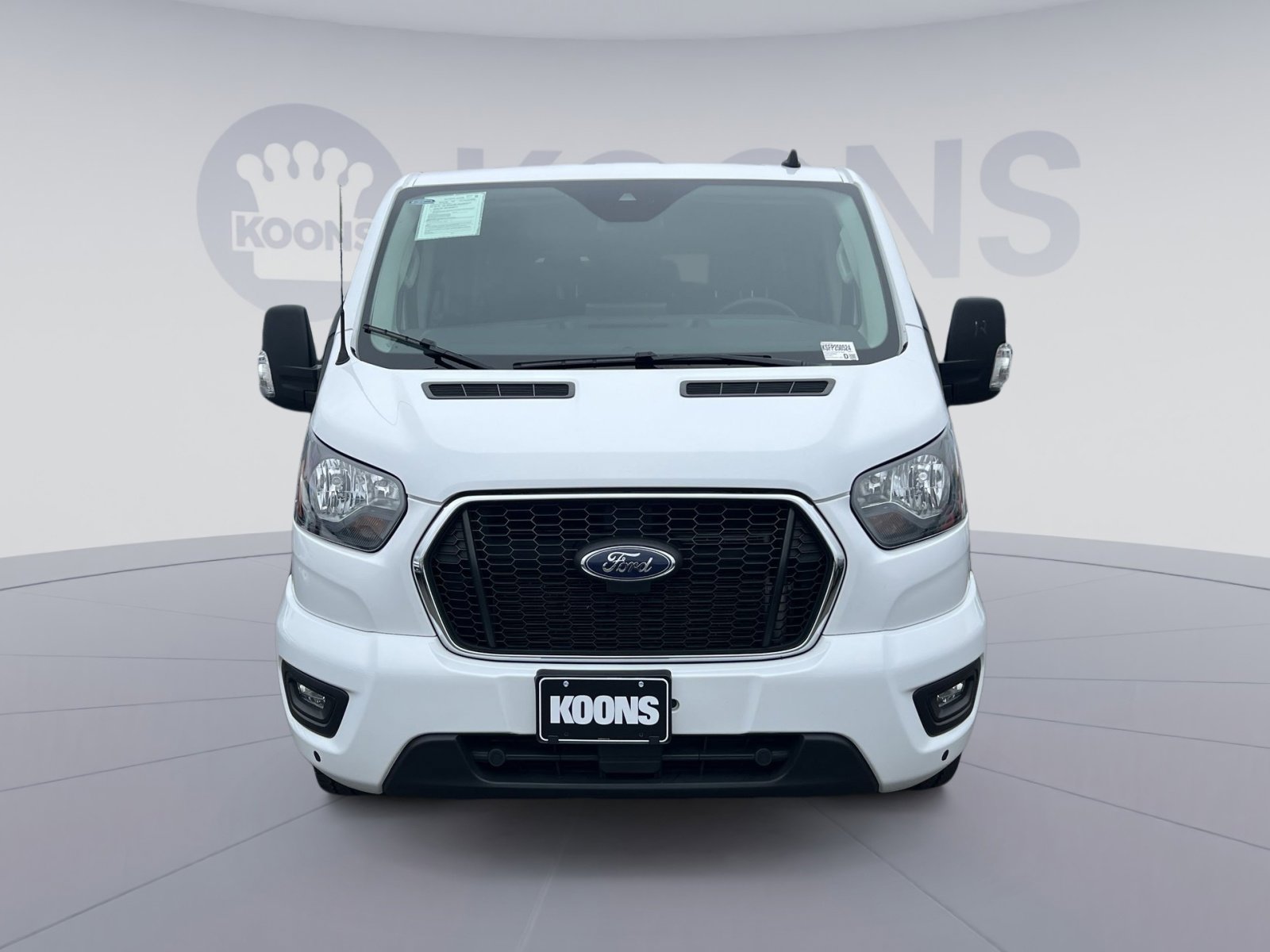 Certified 2025 Ford Transit 350 XLT RWD image 4