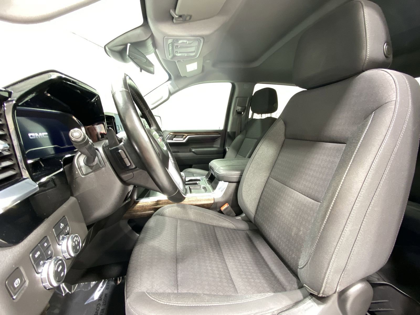 Used 2023 GMC Sierra 1500 Elevation w/ X31 Off-Road Package image 11