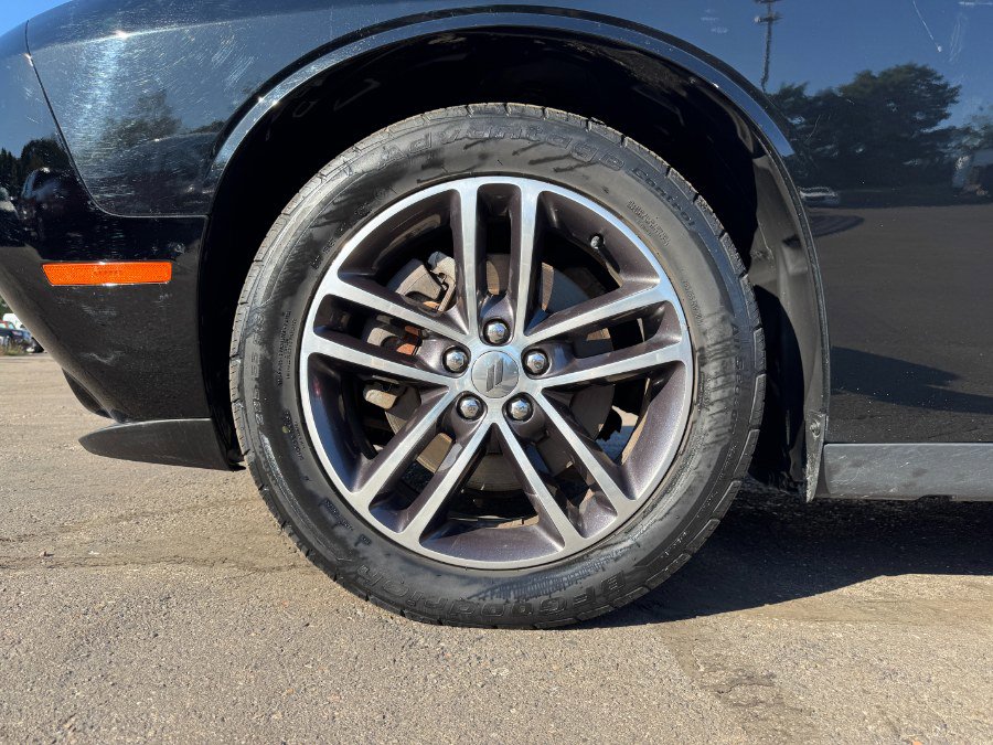 Used 2019 Dodge Challenger SXT w/ Cold Weather Group image 13