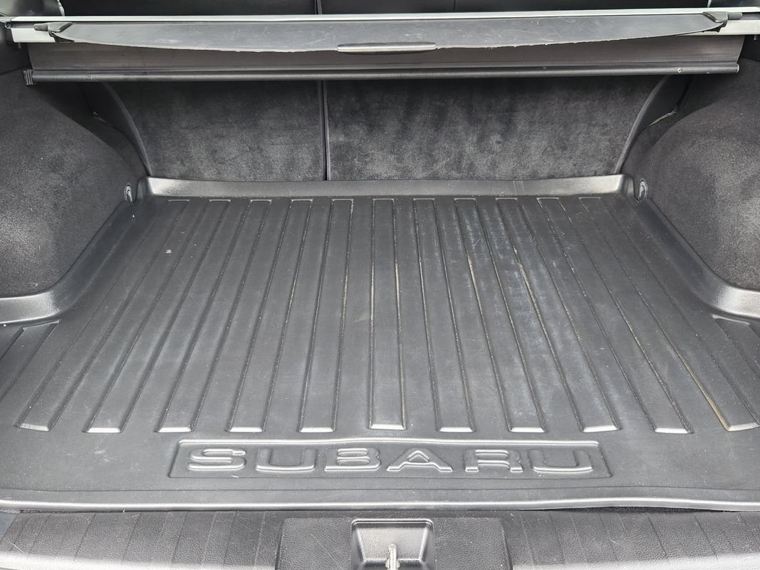 Used 2011 Subaru Outback 2.5i Limited w/ PWR Moonroof Pkg AWD/4WD image 34