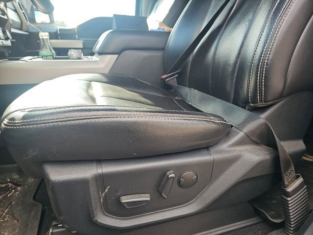 Used 2021 Ford F450 Lariat w/ Lariat Ultimate Package AWD/4WD image 13
