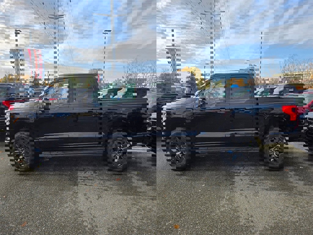 New 2025 Ford F150 Lightning Flash image 8