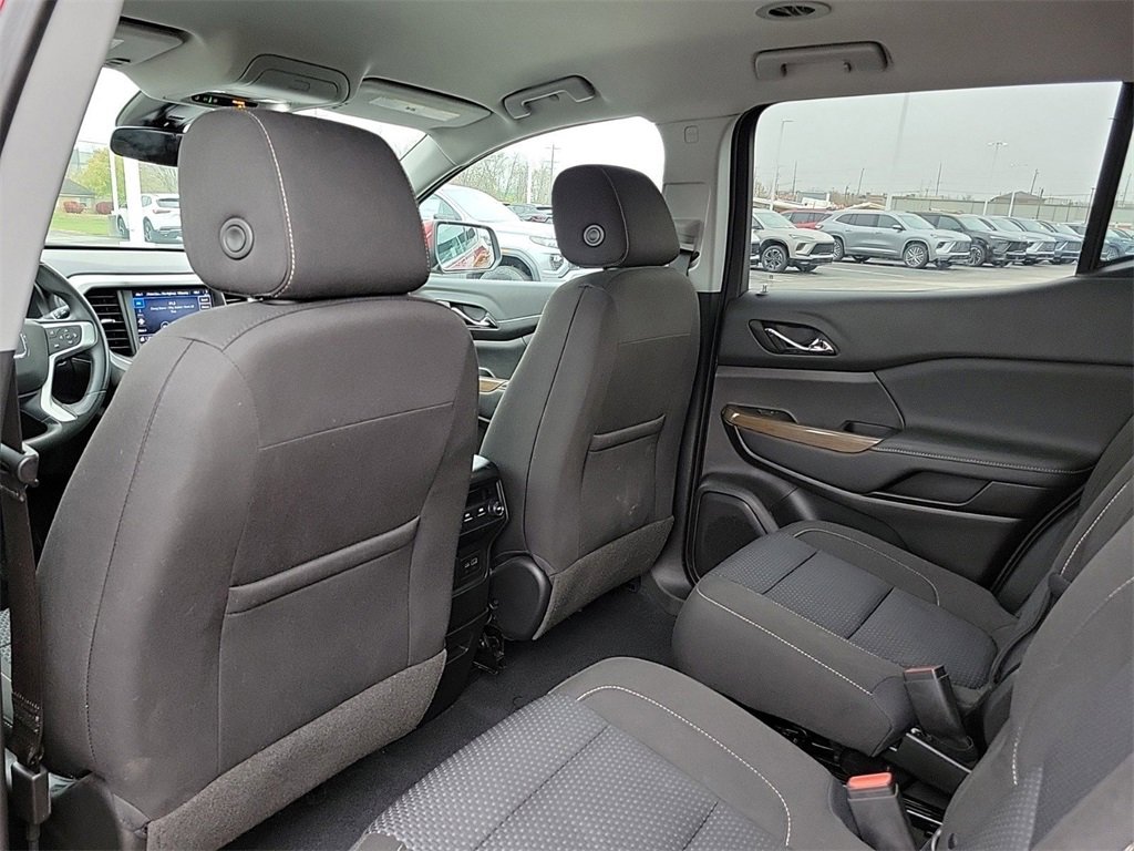 Used 2023 GMC Acadia SLE w/ Driver Convenience Package image 14