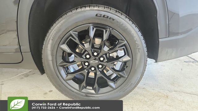 Used 2025 Chevrolet Traverse LT w/ Midnight/Sport Edition image 26