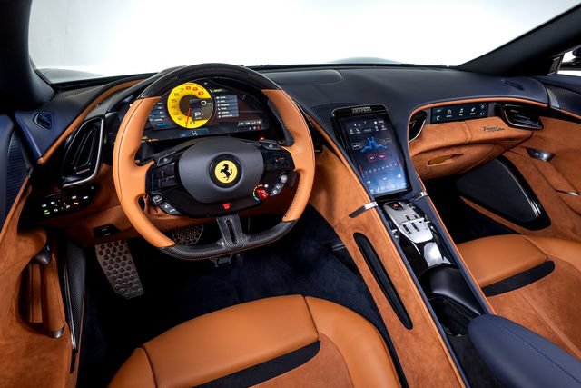 Used 2026 Ferrari Roma Spider RWD image 5