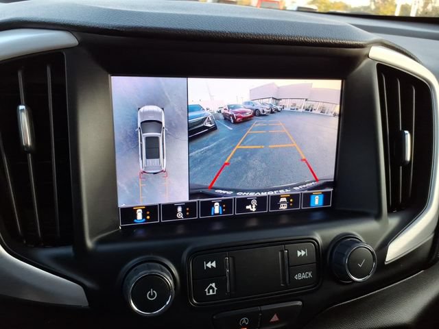 Used 2023 GMC Terrain SLT w/ Infotainment Package II AWD/4WD image 32