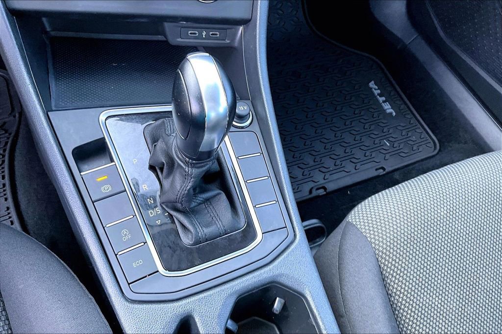 Used 2021 Volkswagen Jetta S w/ Driver Assistance Package FWD image 28