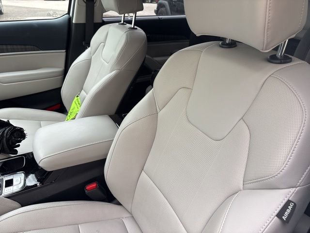 Used 2025 Kia Telluride EX AWD/4WD image 17