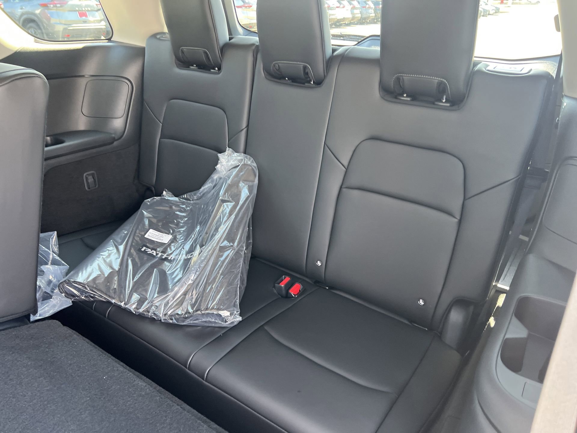New 2026 Nissan Pathfinder SL FWD image 21