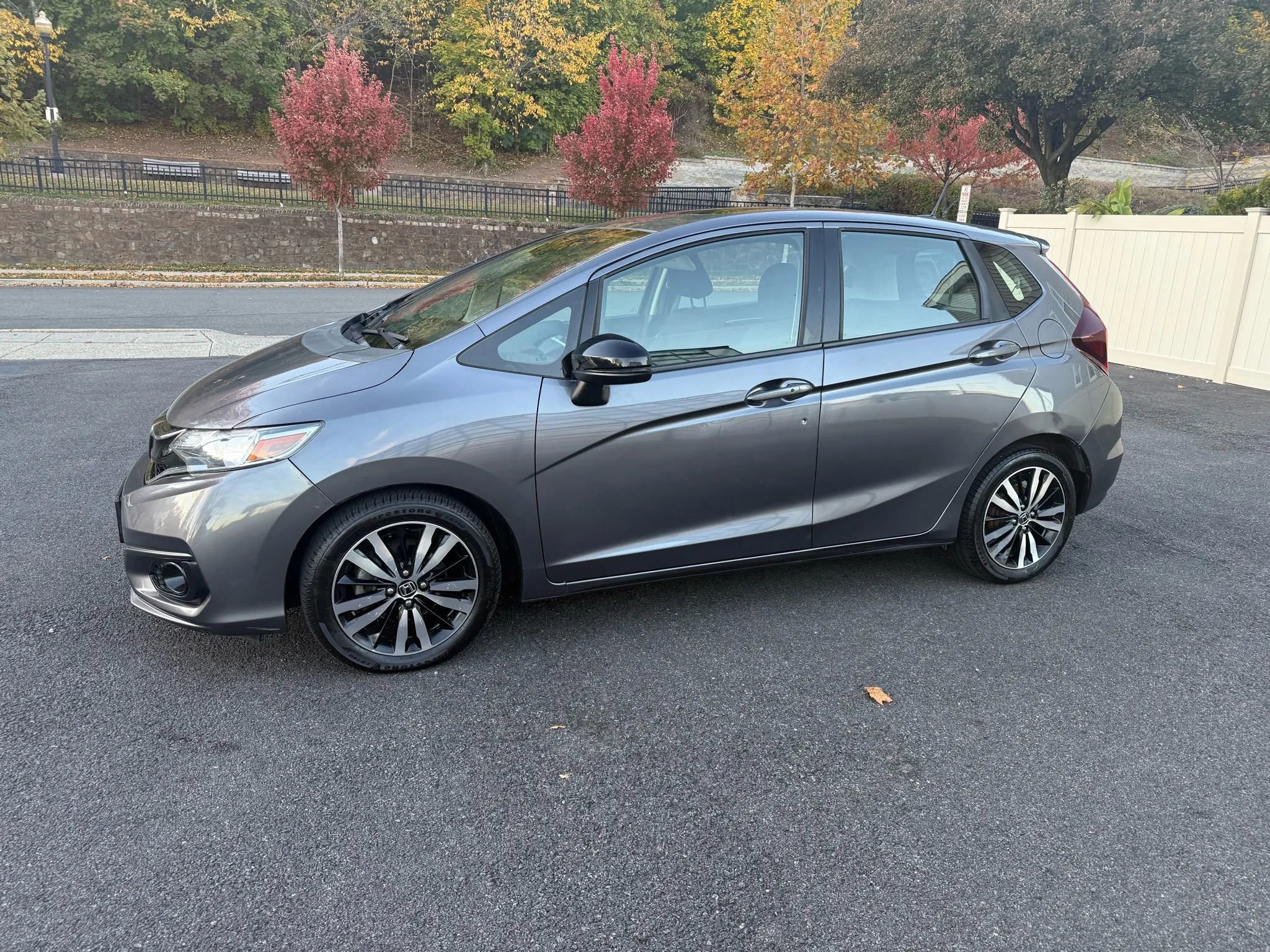Used 2019 Honda Fit EX image 3