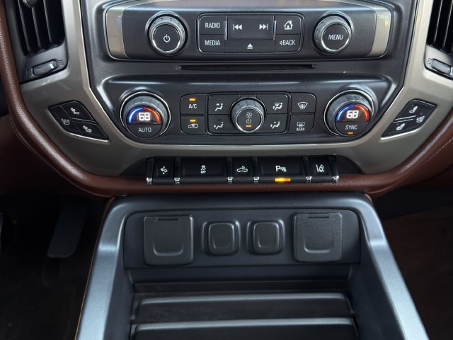 Used 2015 Chevrolet Silverado 1500 High Country w/ High Country Premium Package RWD image 23
