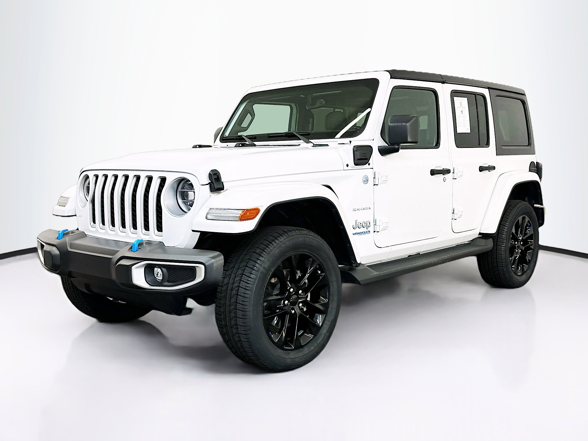 Used 2022 Jeep Wrangler Sahara AWD/4WD image 3