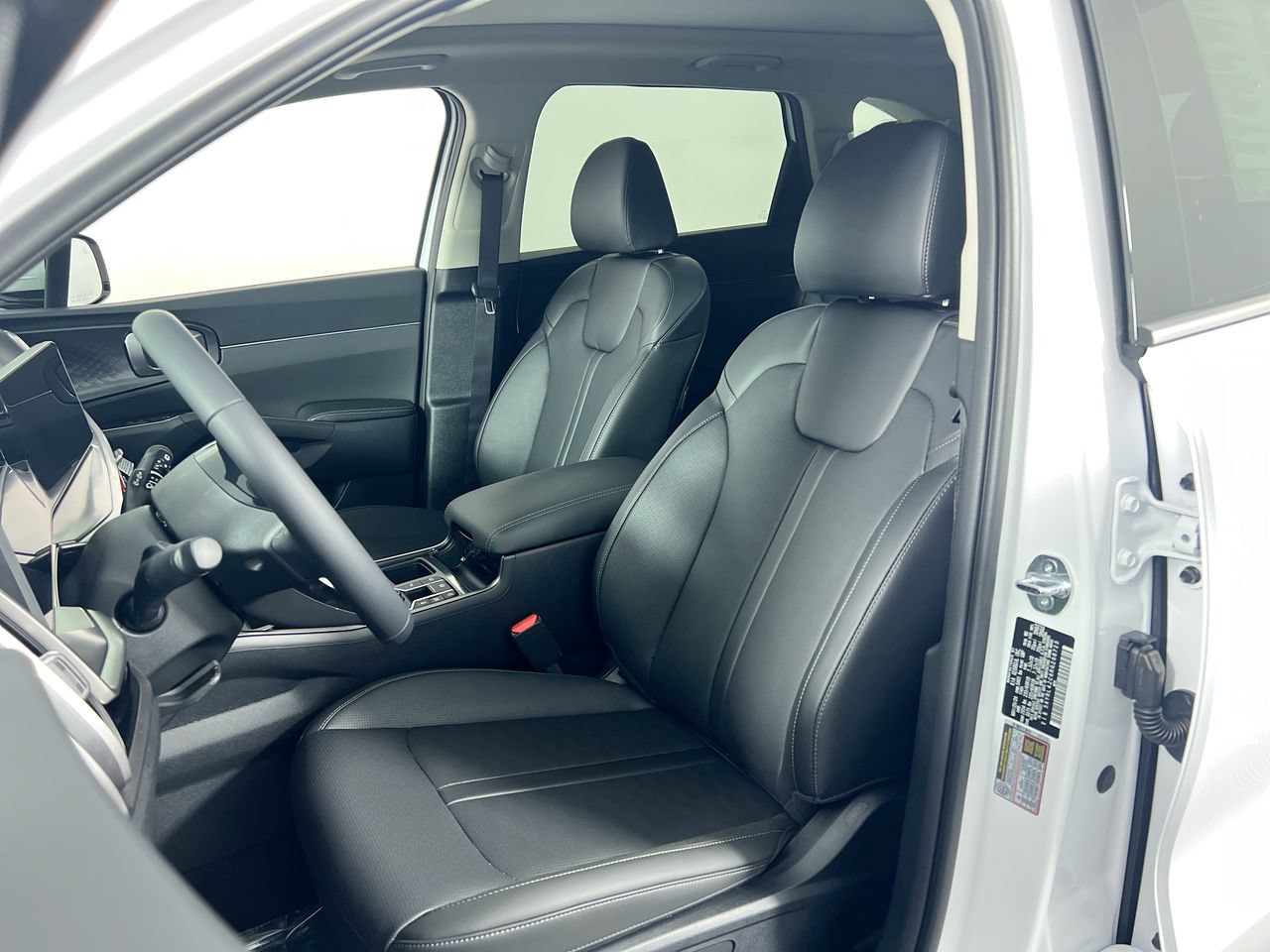 New 2026 Kia Sorento S w/ S Panoramic Sunroof Package FWD image 13
