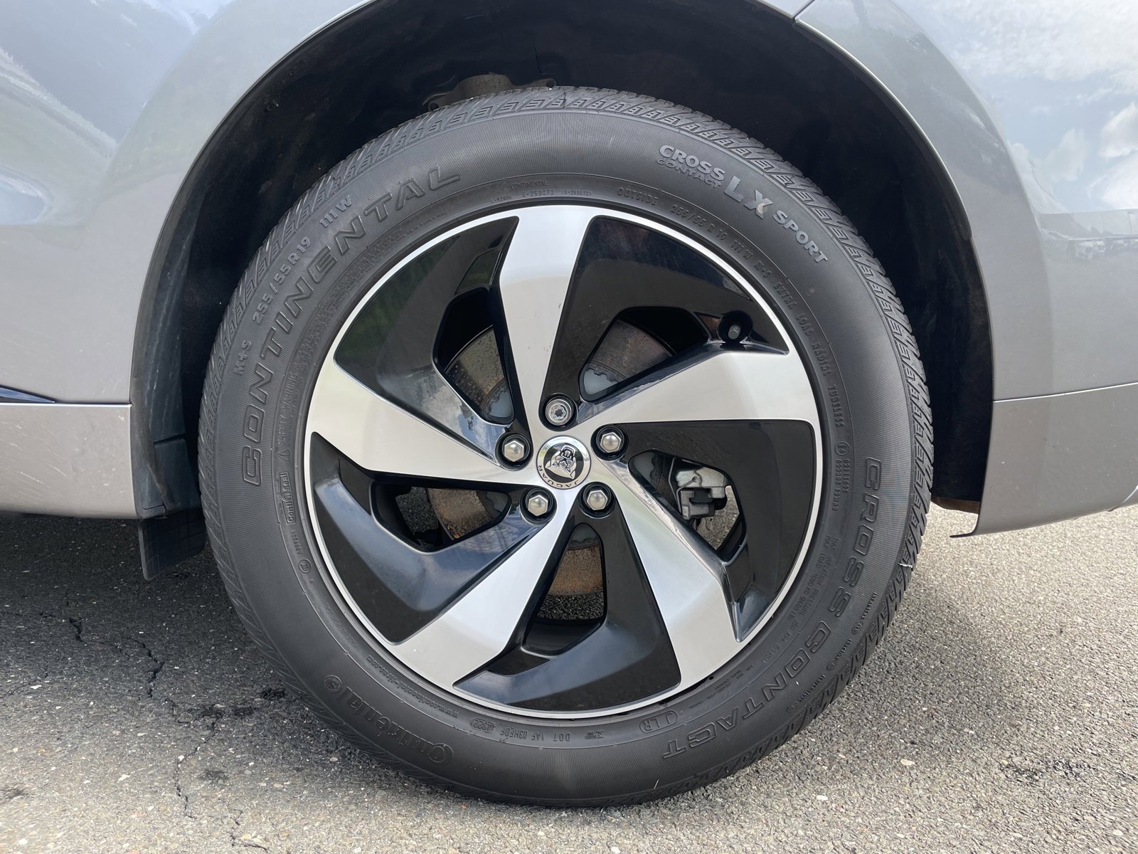 New 2024 Jaguar F-PACE R-Dynamic S image 6