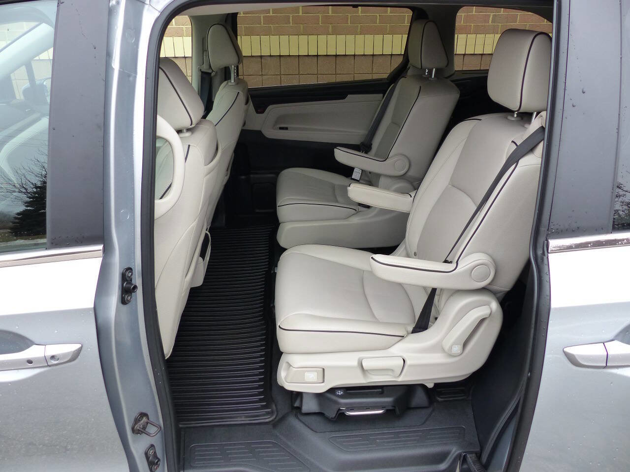 Used 2025 Honda Odyssey Touring image 35