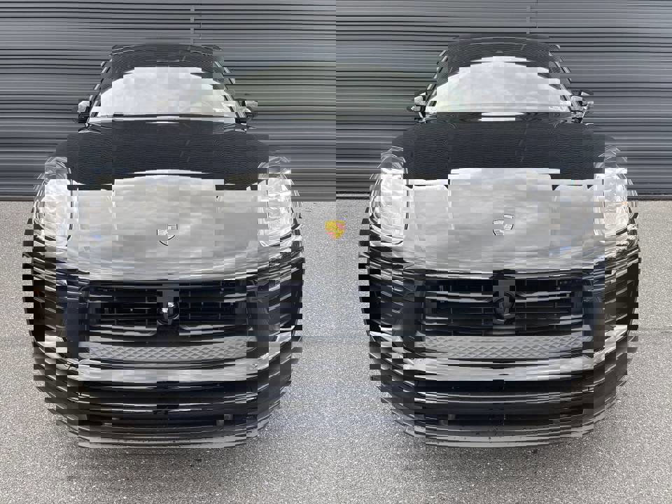 Certified 2026 Porsche Macan image 9
