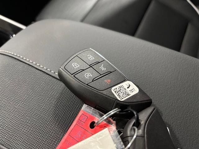 New 2026 Buick Enclave Sport Touring w/ LPO, Floor Liner Package image 39