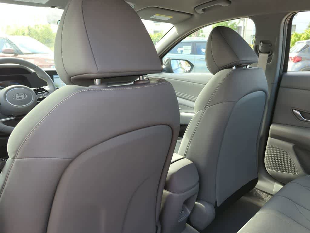 New 2026 Hyundai Elantra Sport FWD image 19