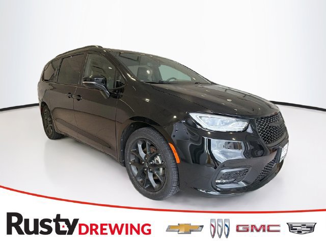 Used 2025 Chrysler Pacifica Limited