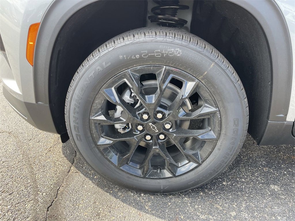 New 2026 Chevrolet Traverse LT w/ Midnight/Sport Edition image 10