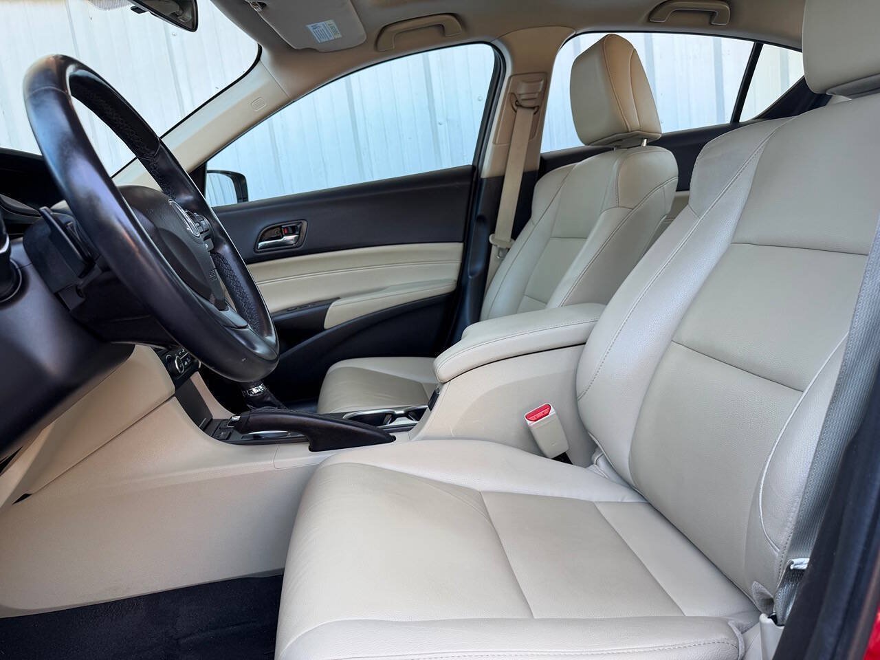 Used 2017 Acura ILX FWD image 11