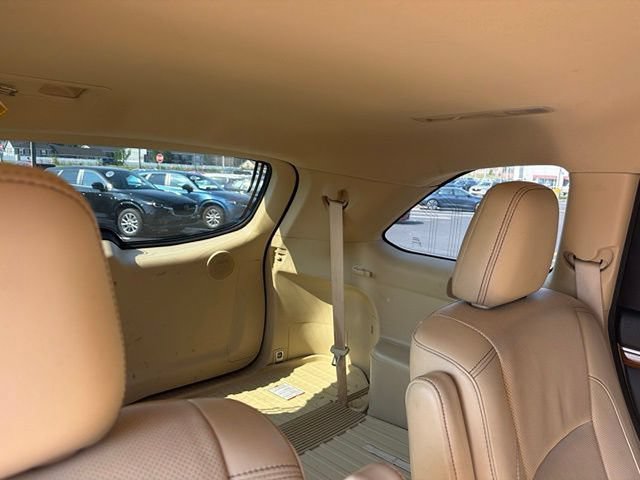 Used 2017 Toyota Highlander Limited AWD/4WD image 11